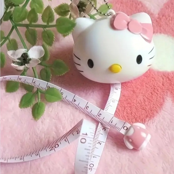 Must Have Hello Kitty Retractable Tape Measure NIP Extends Up To 36” - Picture 9 of 9